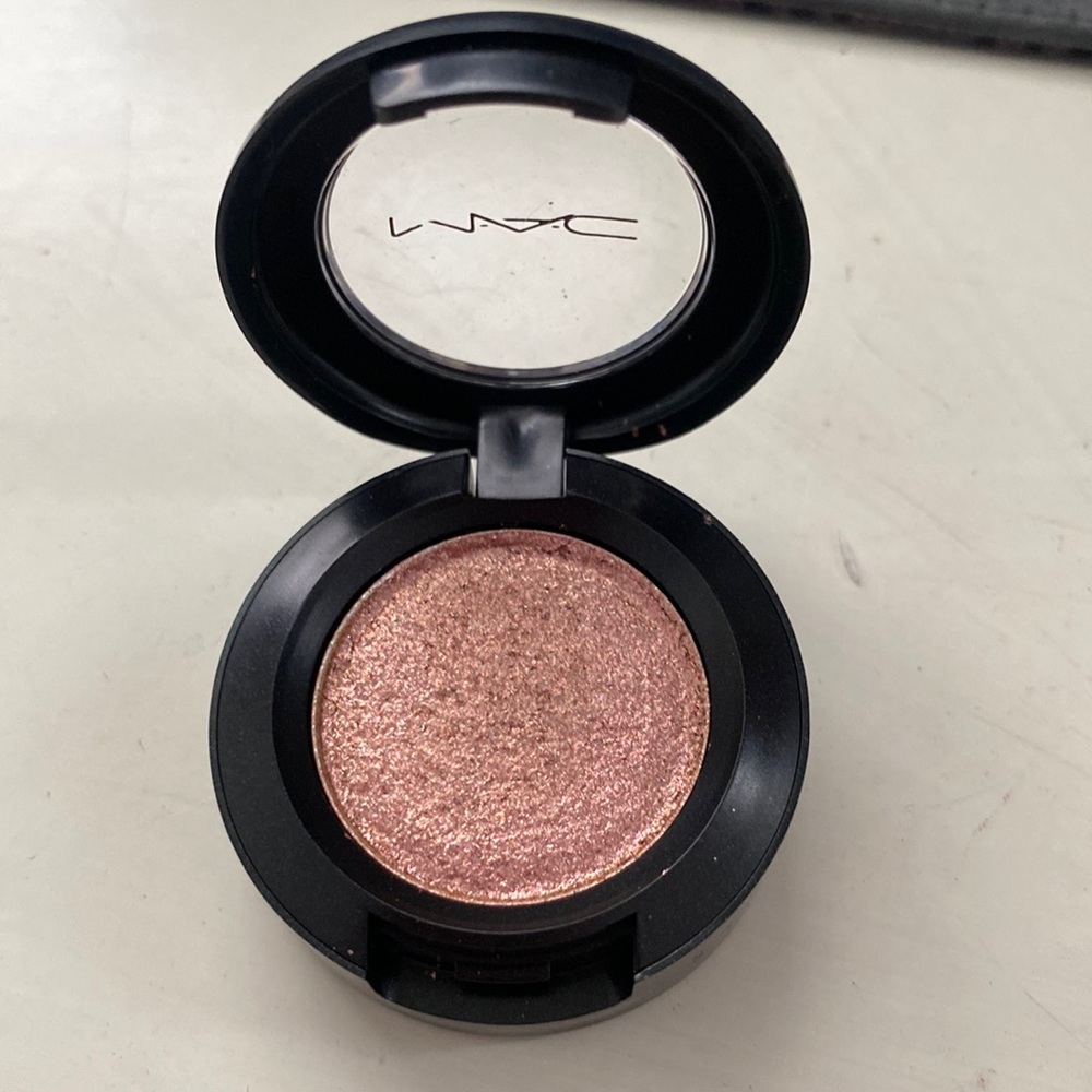 Mac Eyeshadow in Slow/Fast/Slow